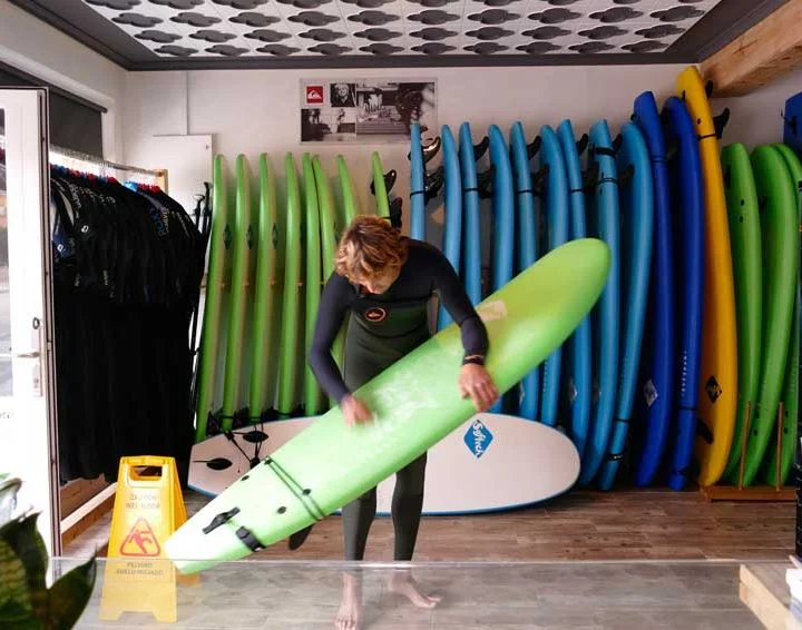 Totora Surf House en Suances, cantabria. Surf Camp